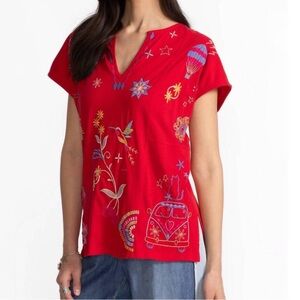 NWT Johnny Was Easy Paneled V-Neck Tee - Louis in Racing Red; size S